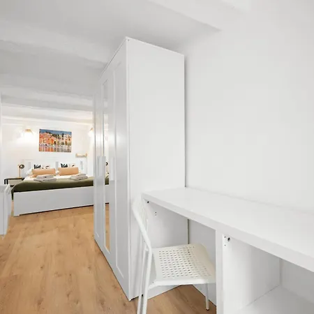 Апартаменти Le Nid Mediterranean, Cosy 3 Мантон