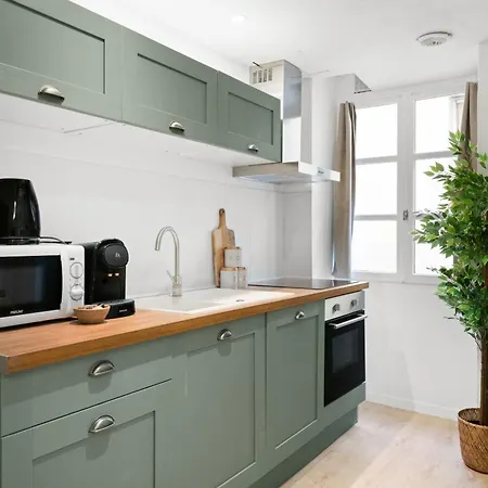 Le Nid Mediterranean, Cosy 3 * Мантон